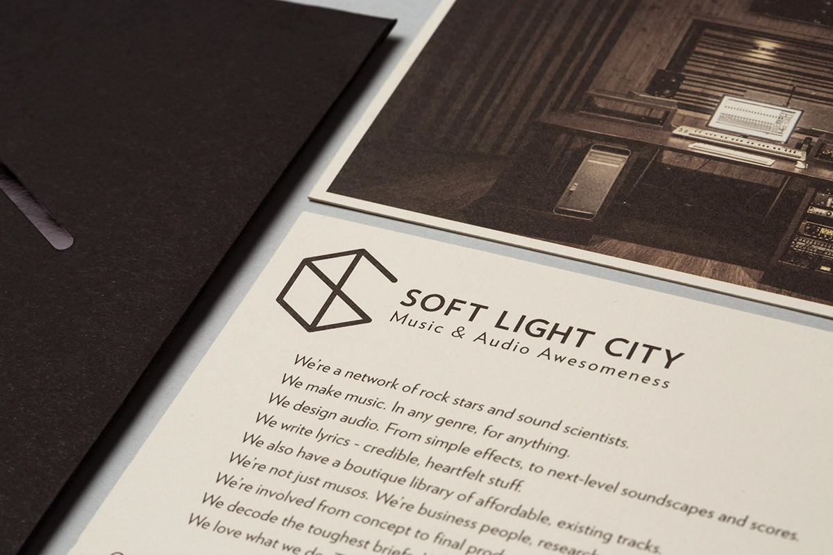 MARK-Soft Light City